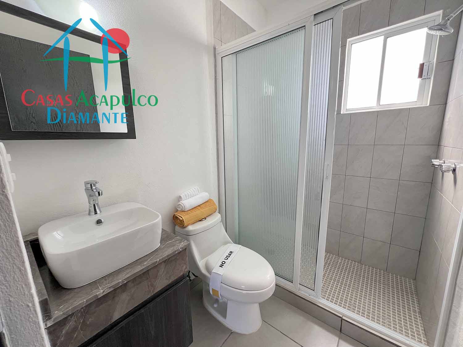 Puerta al Sol Casa Muestra Ciprés - Baño completo 1